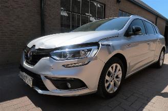 Unfall Kfz Renault Mégane Estate 1.3 RCe Limited Edition