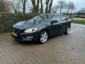 Volvo V-60 2.4 D6 AWD Plug-In Hybrid Summum picture 14