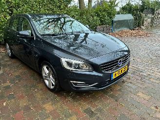 Volvo V-60 2.4 D6 AWD Plug-In Hybrid Summum picture 18