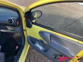 Peugeot 107 107, Hatchback, 2005 / 2014 1.0 12V picture 7