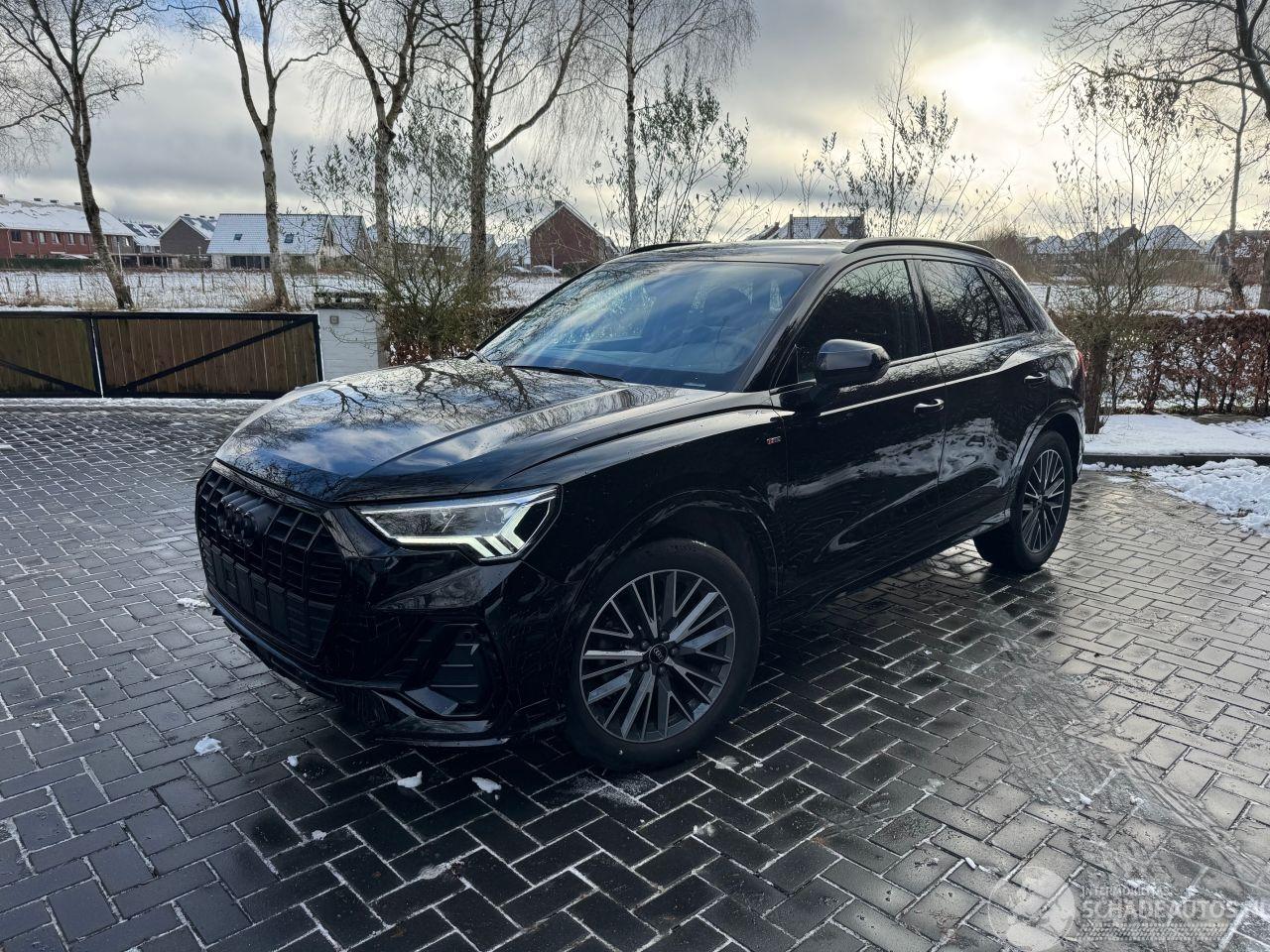 Audi Q3 Q3 35 TFSI S line 1.5 TFSI DSG 2024 Camera VOL!