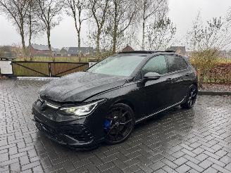 uszkodzony samochody osobowe Volkswagen Golf Volkswagen Golf 8 R TSI Performance 4Motion PANO AKRAPOVIC! 2024/2