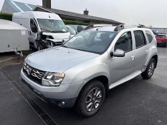 Schadeauto Dacia Duster  2015/3