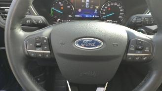 Ford Kuga 2.5 phev st-line mooie auto!! picture 3