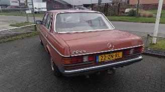 Mercedes 200-280 diesel 200 d loopt super!! picture 5