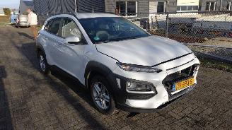 skadebil auto Hyundai Kona 1.0T GDI Comfort Lichte voorschade Prachtige auto! 2019/1