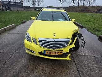 Unfallwagen Mercedes E-klasse  2011/4