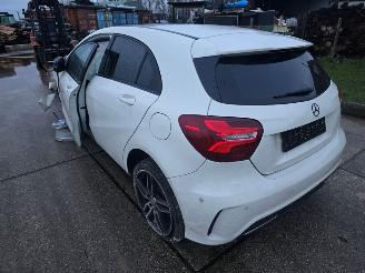 Mercedes A-klasse a200 picture 4