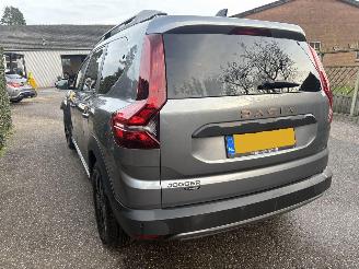 Dacia Jogger AUTOMAAT 1.6 Hybrid 140 Extreme 7 persoons picture 8