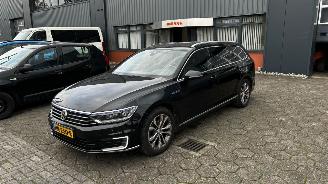  Volkswagen Passat  2015/12