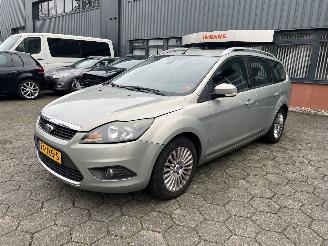 Schadeauto Ford Focus Wagon 1.8 Limited 2009/9