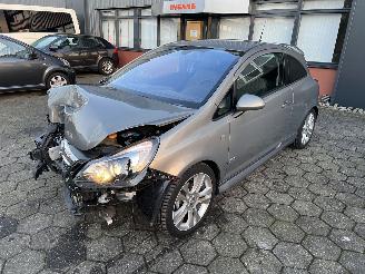 Auto incidentate Opel Corsa 1.6 16V OPC LINE 2011/6