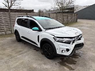 skadebil auto Dacia Jogger 7 SEATS 2025/2