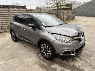 skadebil auto Renault Captur 1.5 DCI 2015/8