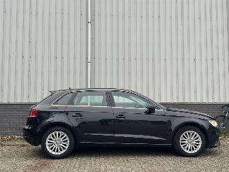 skadebil auto Audi A3 Automaat 2015/6