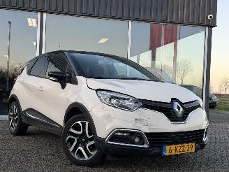 krockskadad bil auto Renault Captur 0.9 TCe Dynamique NAP 2013/3