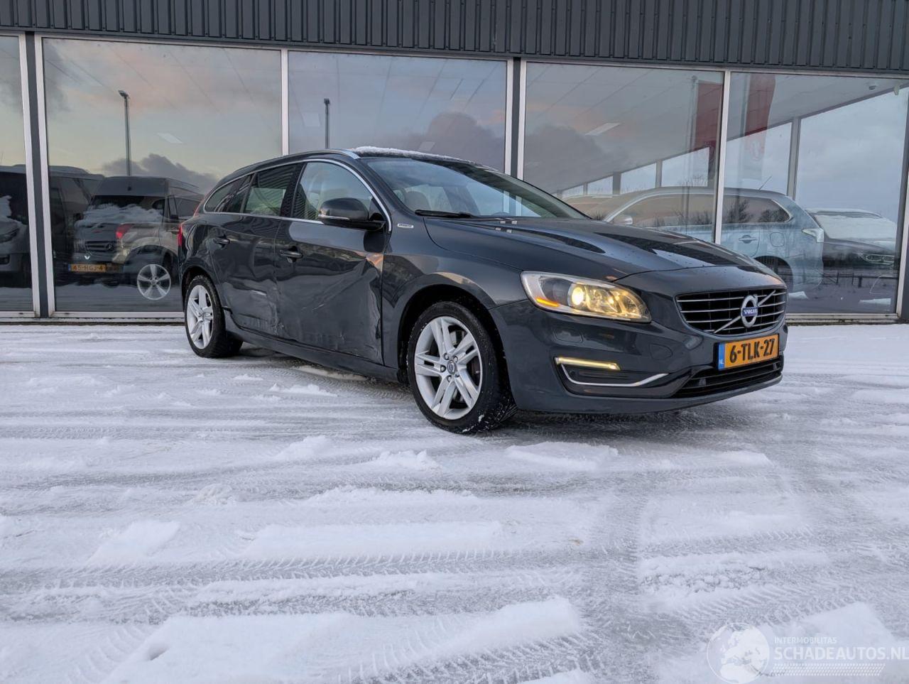 Volvo V-60 2.4 D6 AWD Plug-In Hybrid Summum