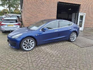 Damaged car Tesla Model 3 rdw   60kwh   navi 2019/12