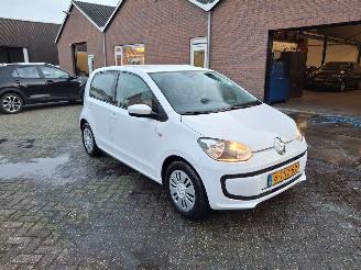 krockskadad bil auto Volkswagen Up! 1.0i 5drs airco navi 2014/6