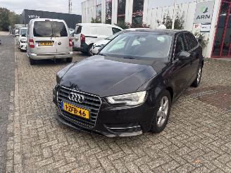 Voiture accidenté Audi A3 SPORTBACK G-TRON 1.4 TFSI AMB. PRL. P 2014/12