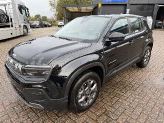 Schadeauto Jeep Avenger 1.2-74 Kw 2025/2
