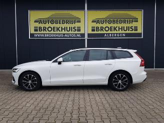 Volvo V-60 2.0 B3 Momentum Advantage picture 2