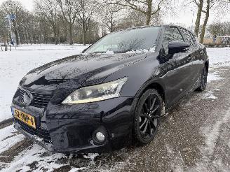 Vaurioauto  passenger cars Lexus Ct 200 h 2012/1