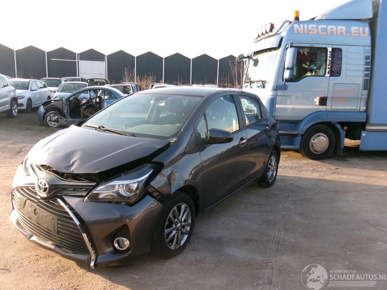 Toyota Yaris 1.0 Comfort 5 Drs