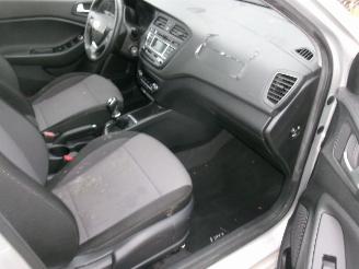 Hyundai I-20 1.0 Cross picture 27