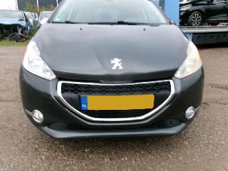 Peugeot 208 1.2 Allure 5 Drs picture 8