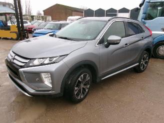 krockskadad bil auto Mitsubishi Eclipse Cross 1.5  Comfort 2018/8