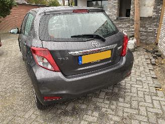 Toyota Yaris Aspiration 1.0 VVT-I5Drs Navi Clima Camera VASTE PRIJS. picture 11