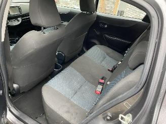 Toyota Yaris Aspiration 1.0 VVT-I5Drs Navi Clima Camera VASTE PRIJS. picture 29