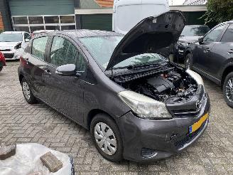 Toyota Yaris Aspiration 1.0 VVT-I5Drs Navi Clima Camera VASTE PRIJS. picture 23