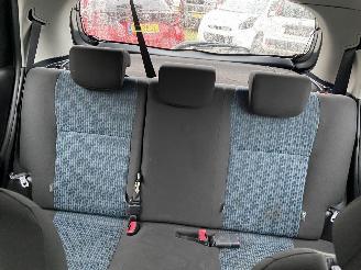 Toyota Yaris Aspiration 1.0 VVT-I5Drs Navi Clima Camera VASTE PRIJS. picture 40