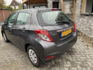 Toyota Yaris Aspiration 1.0 VVT-I5Drs Navi Clima Camera VASTE PRIJS. picture 6