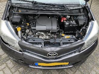Toyota Yaris Aspiration 1.0 VVT-I5Drs Navi Clima Camera VASTE PRIJS. picture 13