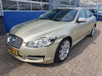 Damaged car Jaguar XF 3.0 V6 Premium Luxury automaat 2008/4