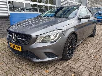 krockskadad bil auto Mercedes Cla-klasse 180 BlueEFF. Ambition 2014/8