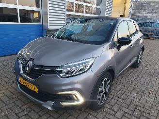 damaged passenger cars Renault Captur 0.9 TCe Intens 2018/5