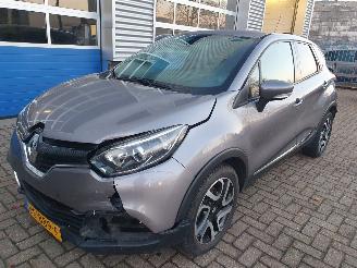 Avarii autoturisme Renault Captur 1.2 TCe Dynamique AUTOMAAT 2016/11
