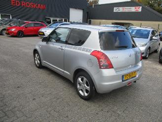  Suzuki Swift 1.3 COOL 2010/11