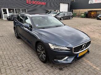 Schadeauto Volvo V-60 2.0 B3 Inscription automaat 2021/11
