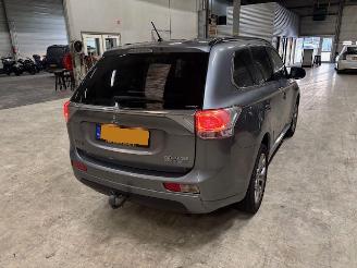 Mitsubishi Outlander 2.0 PHEV instyle picture 2