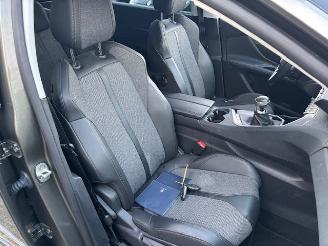 Peugeot 5008 1.2 Puretech Premium 7-pers picture 12