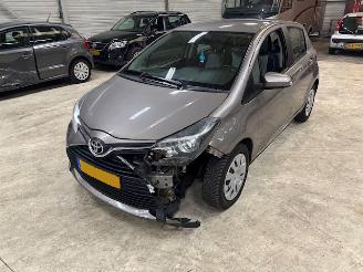 Toyota Yaris 1.3 5-drs airco navi picture 7