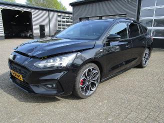 damaged Ford Focus WAGON 1.5 EcoBOOST ST LINE AUTOMAAT