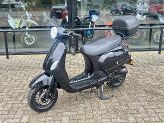 Unfall Kfz Roller Senzo  Rivalux 2024/6