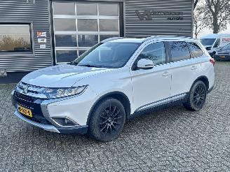 škoda osobní automobily Mitsubishi Outlander 2.0 Instyle 7-pers 2017/1