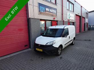 uszkodzony samochody ciężarowe Fiat Doblo Cargo 1.3 MJ L1H1 Actual airco 2015/5